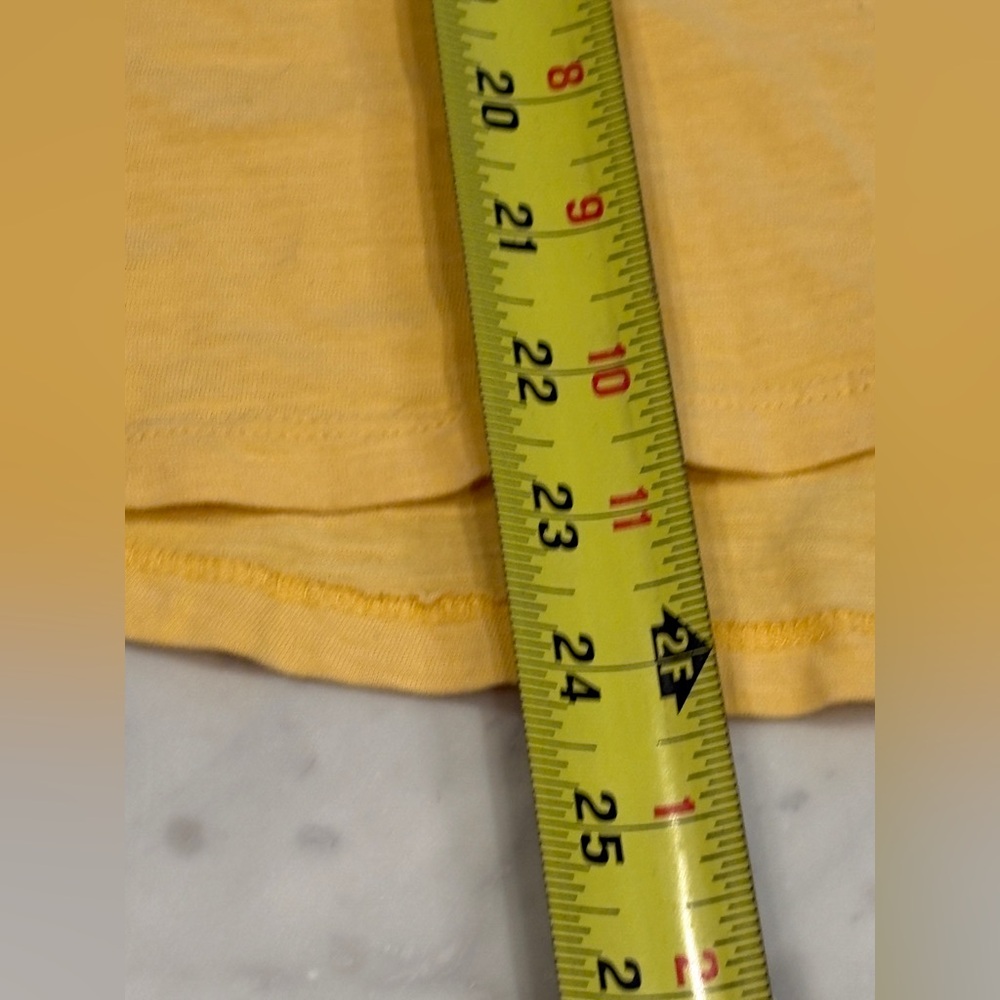 Women’s WildFox Radiate Positivity, yellow Peace Tee, great co dition, Size Sm - Picture 7 of 7